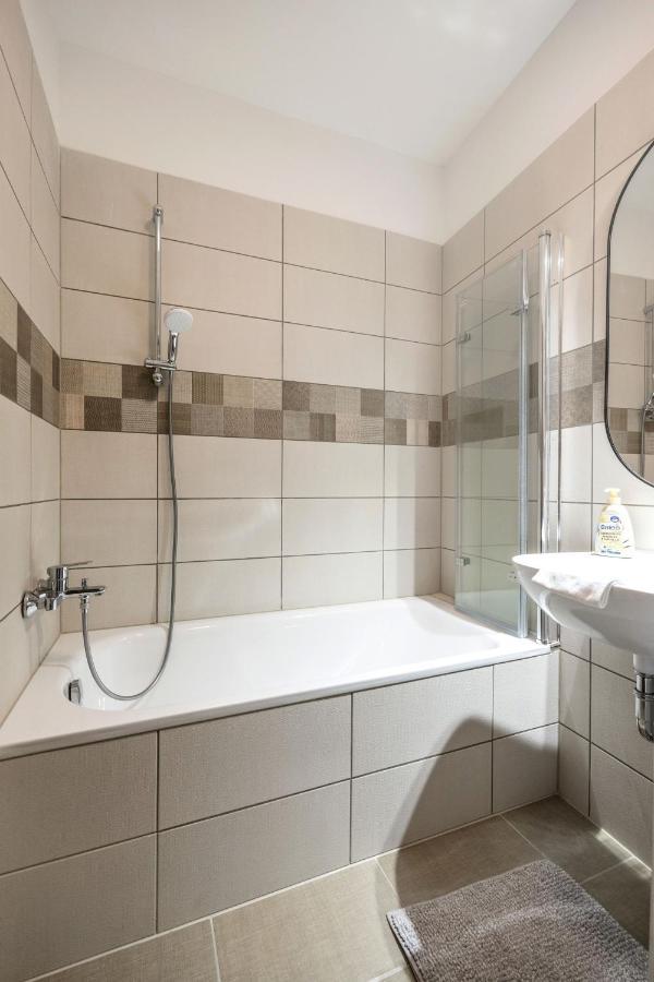 Apartament Walnut Tree